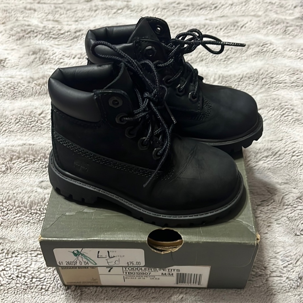 Lightly warn toddlers timberland boots
